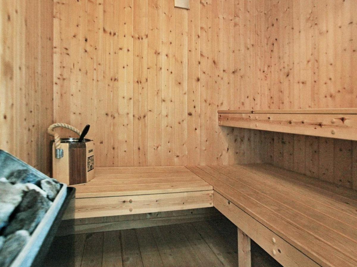 12 Person Holiday Home In Otterndorf Eksteriør bilde